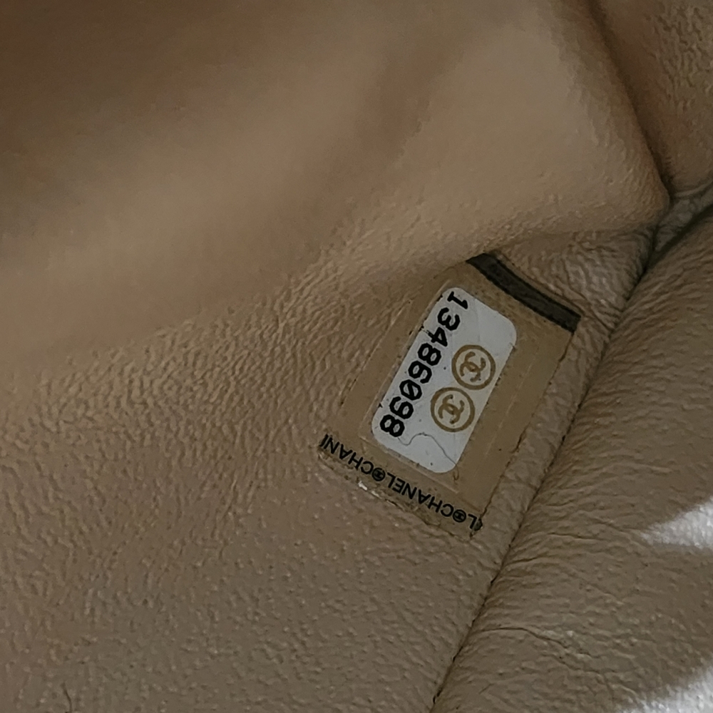 RARE Chanel Cream Lambskin Single Flap - Picture 7 of 13